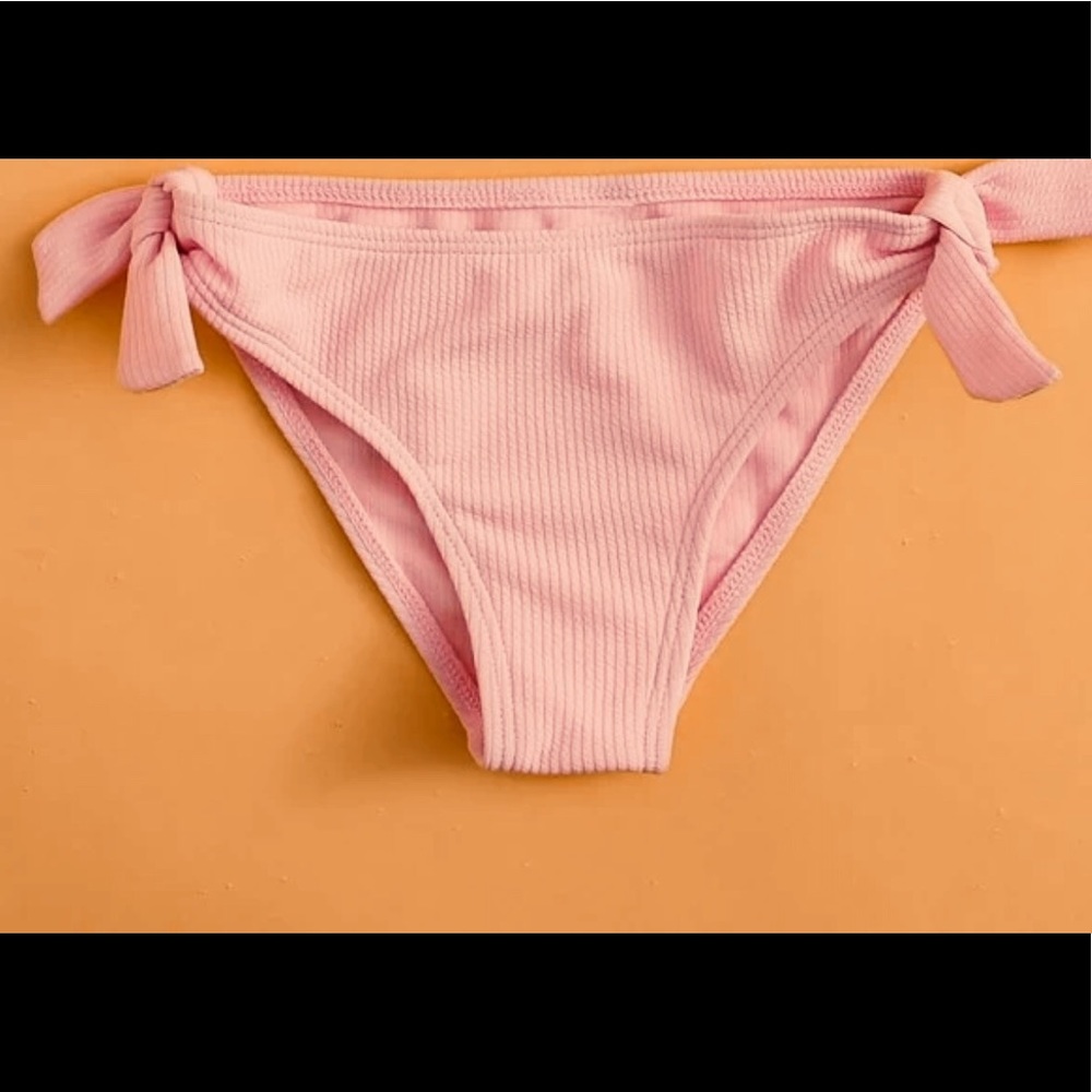 Cute Swimsuit BOTTOMS NEVER WORN!!